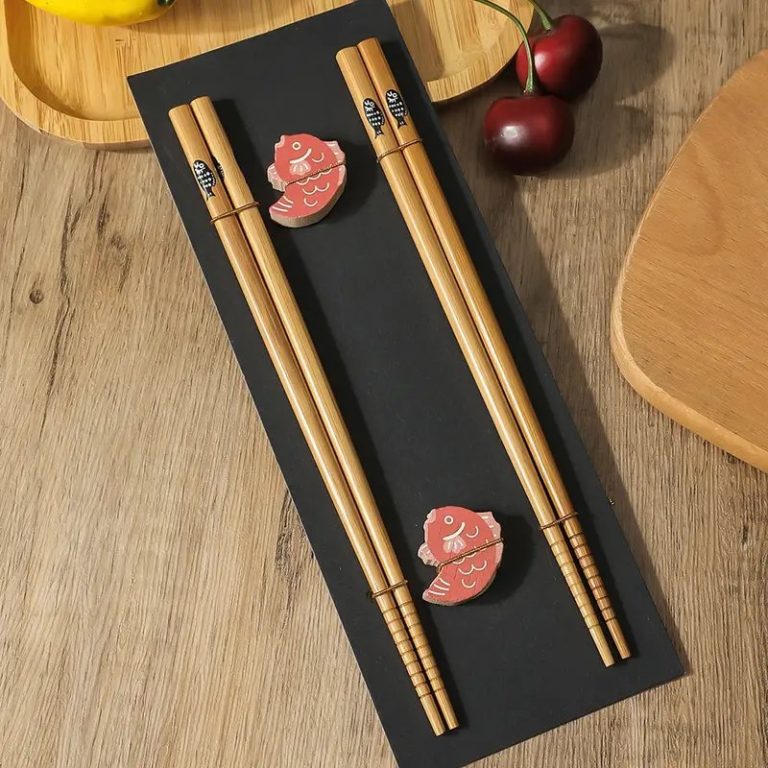 Paire-de-baguettes-japonaises-en-bambou-design-avec-motifs-traditionnels-picture-3