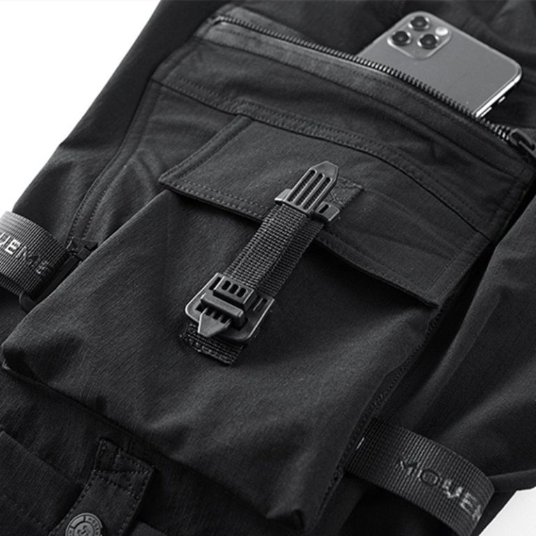 Pantalon-a-sangles-ajustables-et-poches-zippees-pour-un-style-streetwear-urbain-picture-4