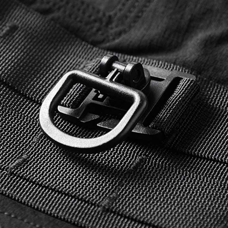 Pantalon-a-sangles-ajustables-et-poches-zippees-pour-un-style-streetwear-urbain-picture-5