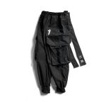 Pantalon-streetwear-noir-cargo-a-poches-utilitaires-et-sangles-ajustables-a-insc-picture-6