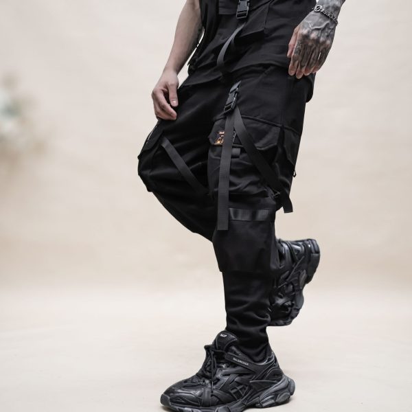 Pantalon utilitaire en coton à coupe droite avec poches cargo et sangles ajustables