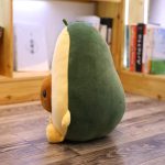 Peluche-avocat-kawaii-moelleuse-en-forme-de-fruit-coupe-avec-noyau-souriant-picture-3