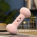 Peluche-kettlebell-et-haltere-a-visage-souriant-pour-decorer-un-coin-sport-picture-10