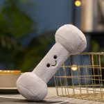 Peluche-kettlebell-et-haltere-a-visage-souriant-pour-decorer-un-coin-sport-picture-8