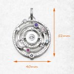 Pendentif argent à design cosmique avec lune, étoile et zircones multicolores