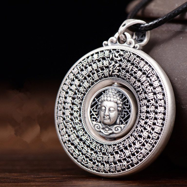 Pendentif-argent-bouddha-en-925-orne-de-mantras-bouddhistes-graves-et-de-motifs-picture-4