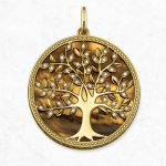Pendentif doré d'arbre de vie en argent avec incrustation de pierres et fond œil de tigre