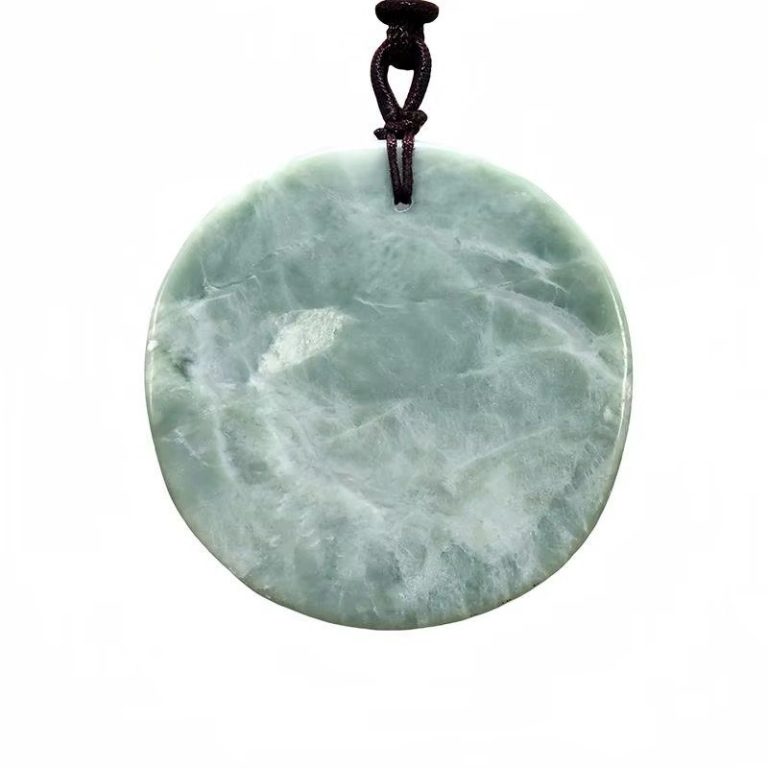Pendentif-jade-rond-sculpte-au-motif-de-renard-fleuri-picture-2