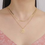 Pendentif-lotus-epure-en-acier-inoxydable-sur-chaine-fine-pour-femme-picture-3