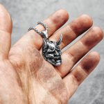 Pendentif-oni-en-acier-inoxydable-avec-masque-demoniaque-aux-cornes-recourbees-s-picture-3