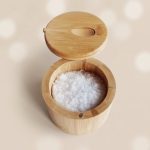 Petit pot à épices en bambou naturel avec couvercle et cuillère assortie