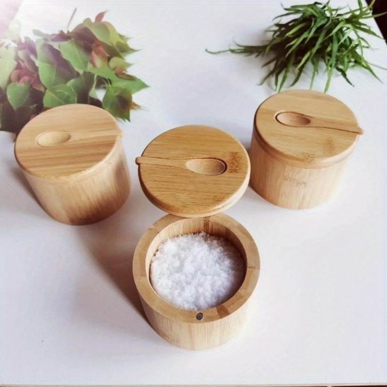 Petit pot à épices en bambou naturel avec couvercle et cuillère assortie