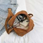Petit-sac-bandouliere-en-velours-cotele-au-format-compact-picture-4