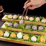 Plateau-de-presentation-en-bois-naturel-avec-rigole-centrale-pour-dim-sum-et-rav-picture-3