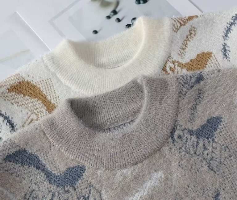 Pull-jacquard-en-maille-epaisse-a-motifs-decoratifs-et-finitions-cotelees-picture-2
