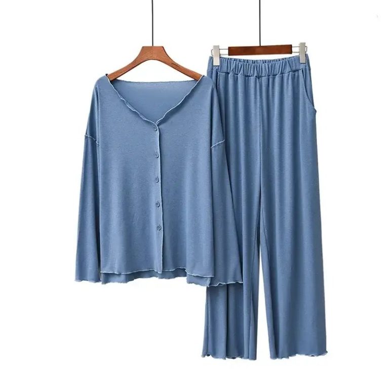 Pyjama-femme-en-coton-a-coupe-ample-et-bordures-ondulees-picture-10