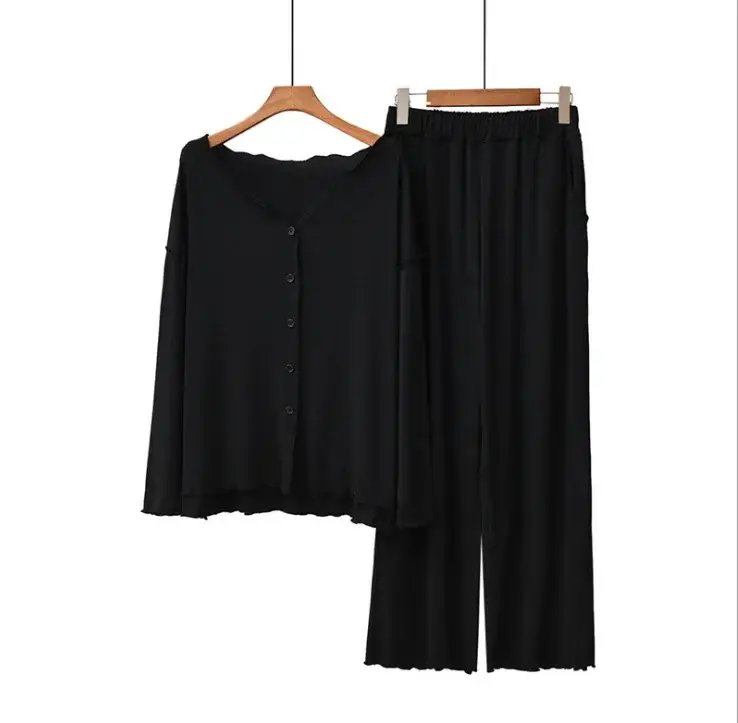 Pyjama-femme-en-coton-a-coupe-ample-et-bordures-ondulees-picture-4