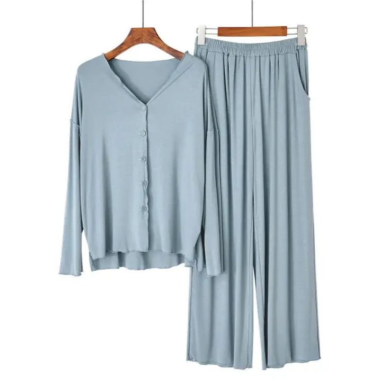 Pyjama-femme-en-coton-a-coupe-ample-et-bordures-ondulees-picture-5