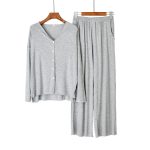 Pyjama-femme-en-coton-a-coupe-ample-et-bordures-ondulees-picture-8