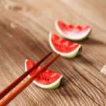 Repose-baguettes-japonais-en-ceramique-en-forme-de-pasteque-picture-2