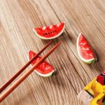 Repose-baguettes-japonais-en-ceramique-en-forme-de-pasteque-picture-3