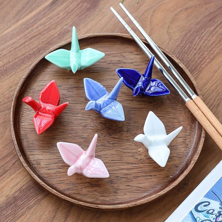 Repose-baguettes-japonais-en-porcelaine-en-forme-de-grue-en-origami-picture-2