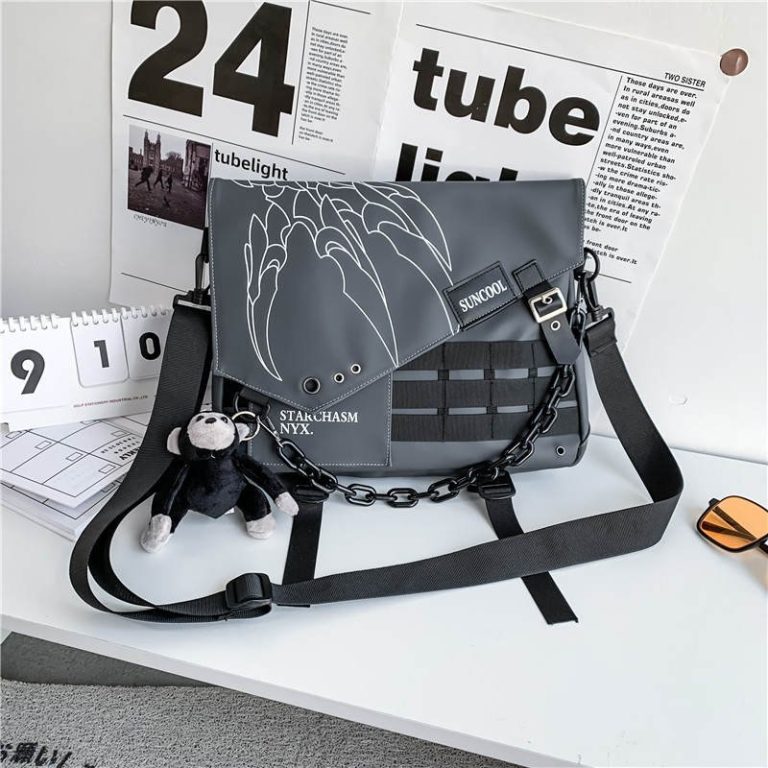 Sac-bandouliere-homme-streetwear-avec-flammes-et-fermeture-magnetique-picture-6
