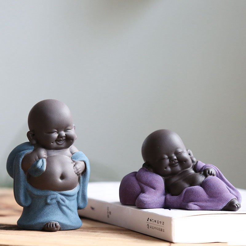 Statuette-moine-bouddhiste-en-ceramique-emaillee-pour-decoration-zen-picture-3