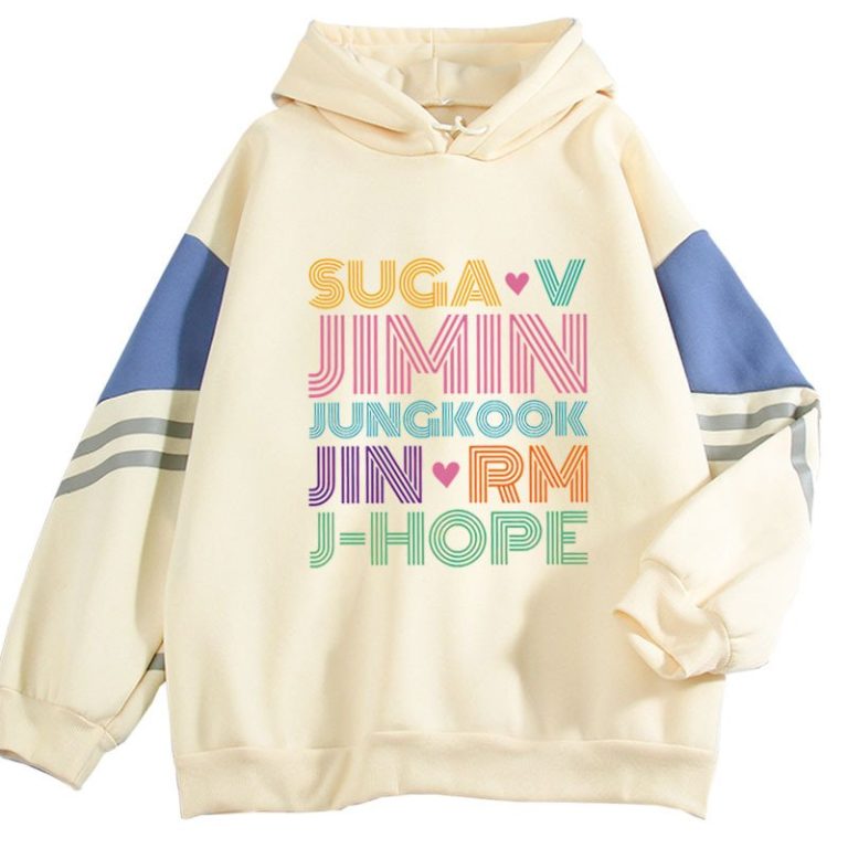Sweat-a-capuche-femme-et-homme-au-style-streetwear-avec-typographie-graphique-co-picture-1