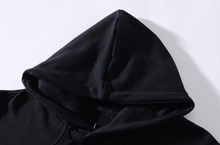 Sweat-a-capuche-streetwear-avec-calligraphie-japonaise-et-fleches-directionnelle-picture-7