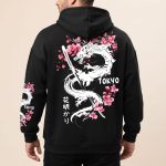Sweat-a-capuche-streetwear-japonais-avec-dragon-katana-et-fleurs-de-cerisier-miniature