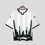 T-shirt-blanc-homme-oversize-a-motifs-geometriques-pixelises-et-bordures-contrastees-picture-2