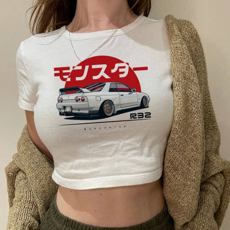 T-shirt crop top à imprimé de voiture japonaise R32 et soleil levant