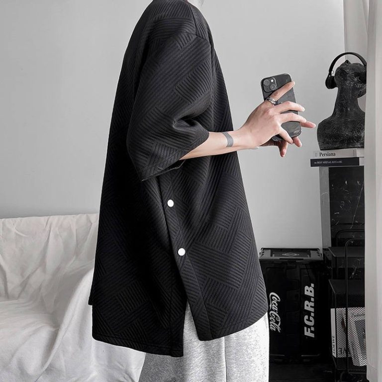 T-shirt-oversize-homme-a-texture-gaufree-et-motif-geometrique-en-relief-picture-3