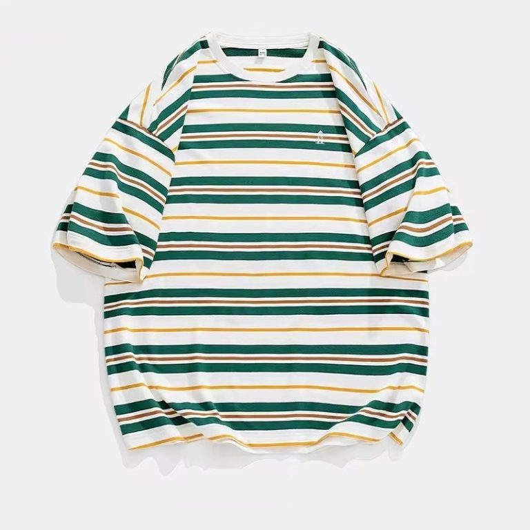 T-shirt-raye-coreen-a-coupe-ample-avec-manches-courtes-et-col-rond-picture-1