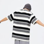 T-shirt rayé multicolore à col rond et coupe ample oversize, style streetwear décontracté