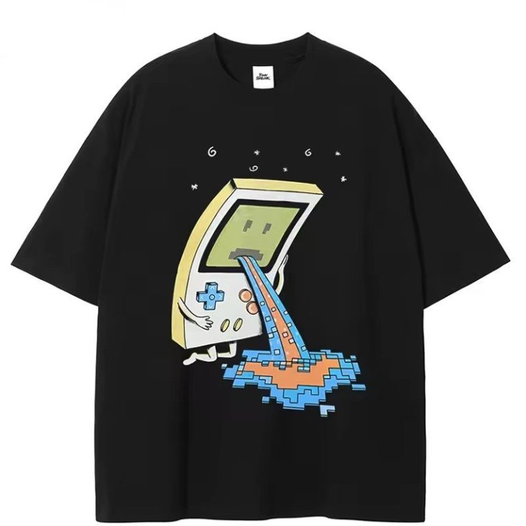 T-shirt-retro-gaming-a-motifs-de-console-portative-et-pixels-colores-coupe-stree-picture-6
