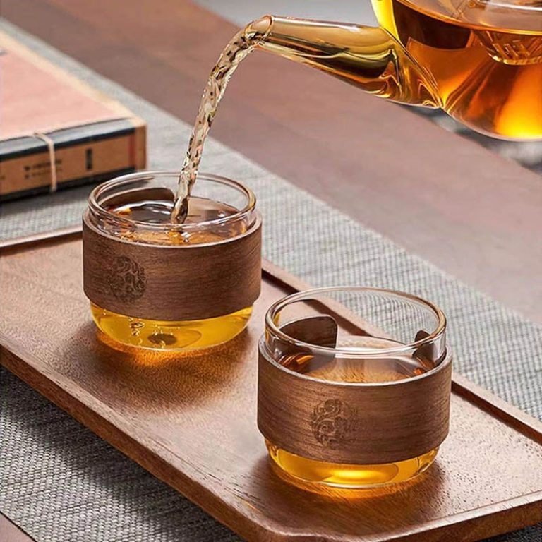 Tasse-a-the-en-verre-borosilicate-avec-manchon-amovible-en-bois-de-noyer-grave-picture-2