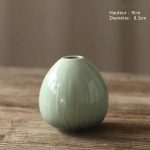 Vase-en-ceramique-emaillee-a-degrade-de-vert-celadon-technique-7542