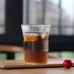Verre-a-the-japonais-en-borosilicate-avec-manchon-en-noyer-picture-6