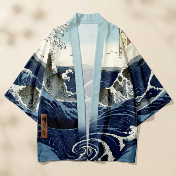 Veste kimono japonais à manches courtes avec motifs de vagues et calligraphies