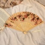 Eventail-pliant-japonais-en-bambou-et-soie-picture-6