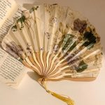 Eventail-pliant-japonais-en-bambou-et-soie-picture-8