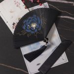 Eventail-pliant-japonais-en-bambou-et-tissu-picture-1