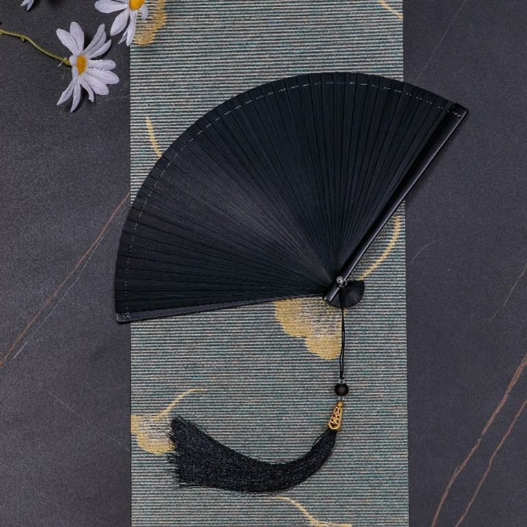 Eventail-pliant-japonais-en-bambou-et-tissu-picture-3