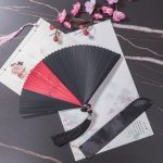 Eventail-pliant-japonais-en-bambou-et-tissu-picture-4