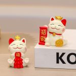 Figurine-maneki-neko-porte-bonheur-en-resine-picture-3