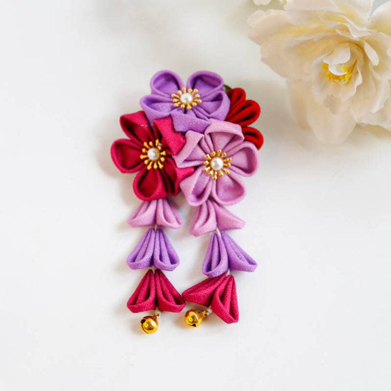 Kanzashi-japonais-a-clochettes-dorees-picture-3