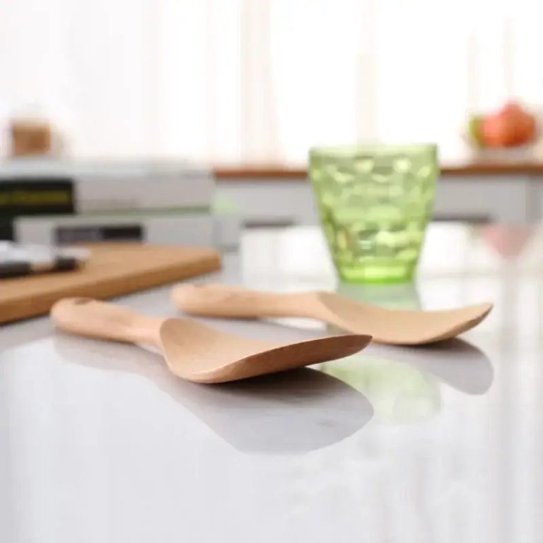 Spatule-en-bois-plate-a-riz-picture-3
