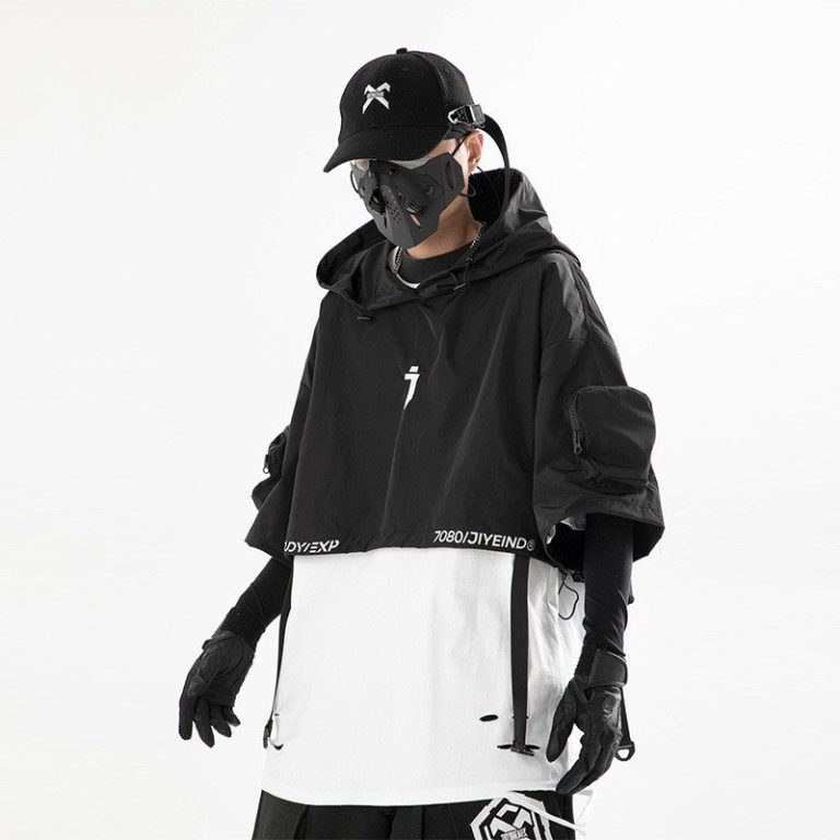 Sweat-a-capuche-court-techwear-noir-picture-2